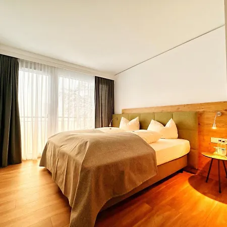 Seespitz Gastehaus Hotel *